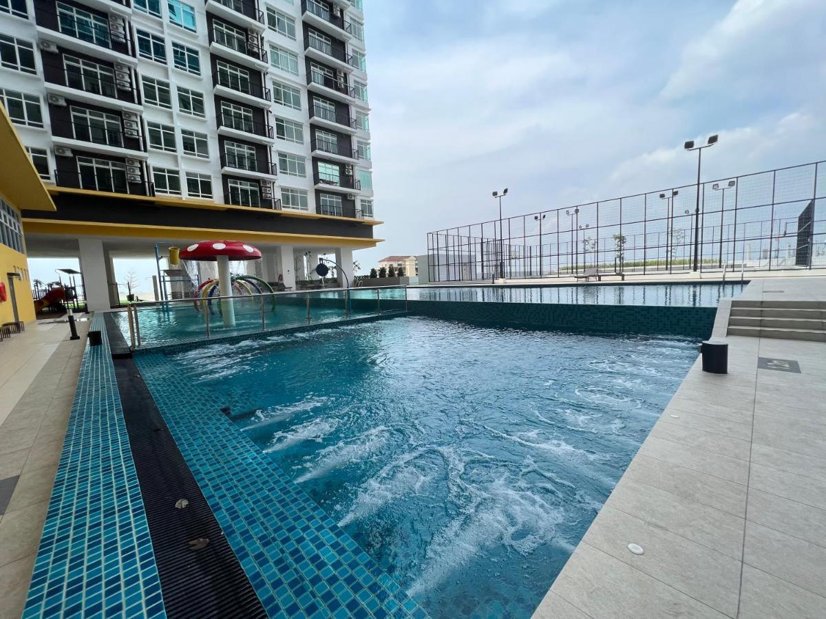 New!! Loving Night Novo 2Br 4-9Pax I Jonker I Netflix I Family Apartment Malacca ภายนอก รูปภาพ